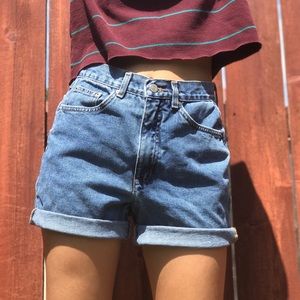 ❗️❗️SOLD❗️❗️Vintage 90s high wasted mom shorts